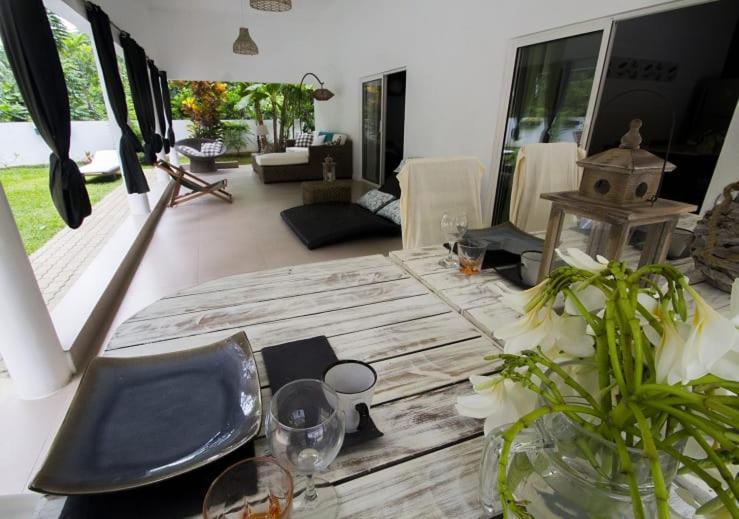 Le Comfort * Anse Royale