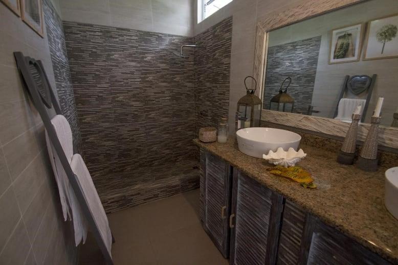 Le Comfort Apartment Anse Royale