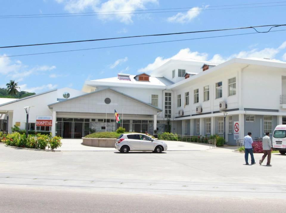 Le Comfort * Anse Royale